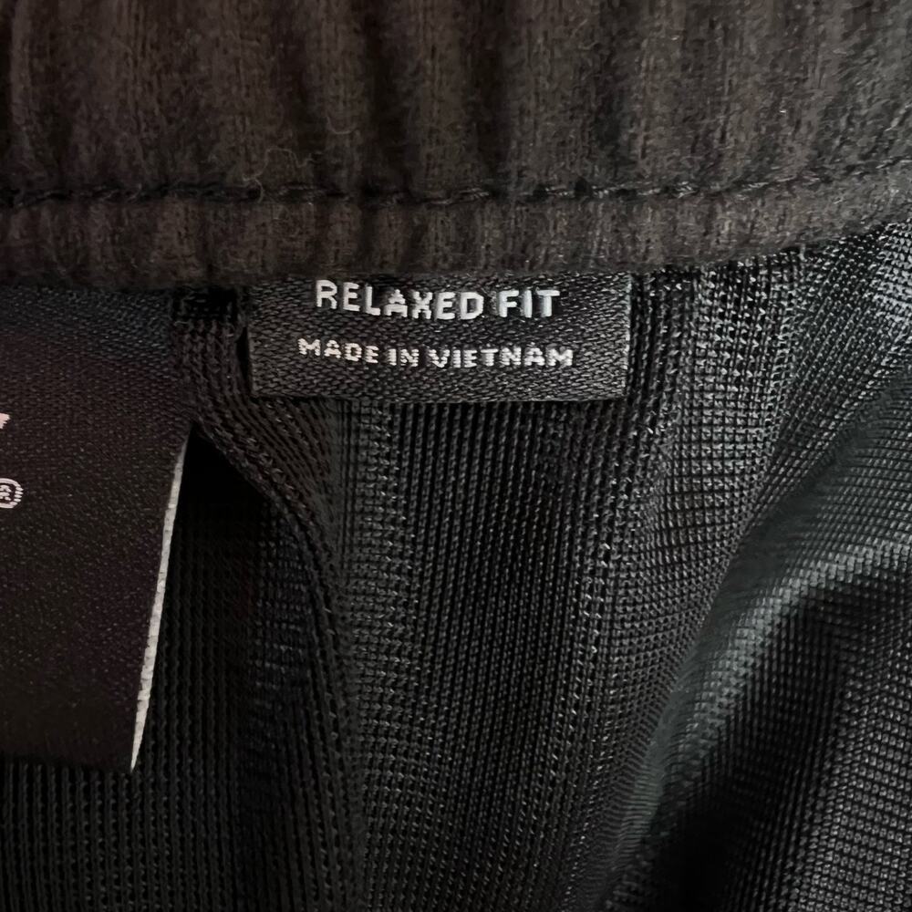 VANS 6" Swim Trunks Relaxed Fit 17" Outseam in Solid Black Men's XL - Picture 12 of 13